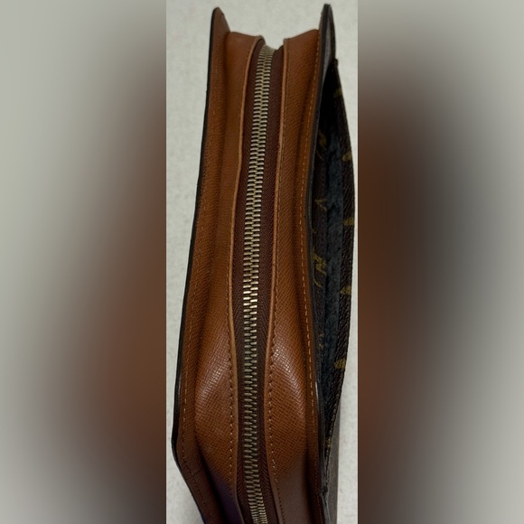 Louis Vuitton Orsay Monogram Canvas clutch bag. - Picture 5 of 13